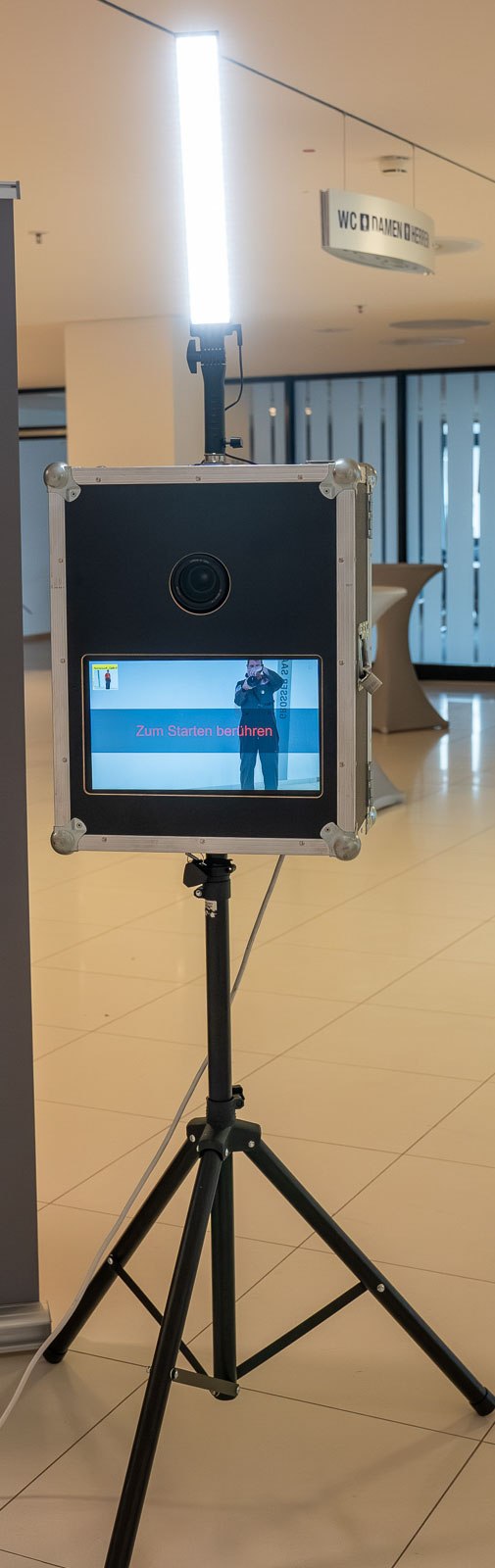 Fotobox mit Licht. Aufbaut in der Rhein-Mosel-Halle in Koblenz